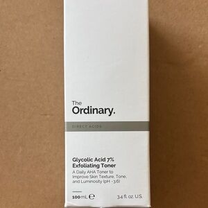 The Ordinary Glycolic Acid 7% Exfoliating Toner - White